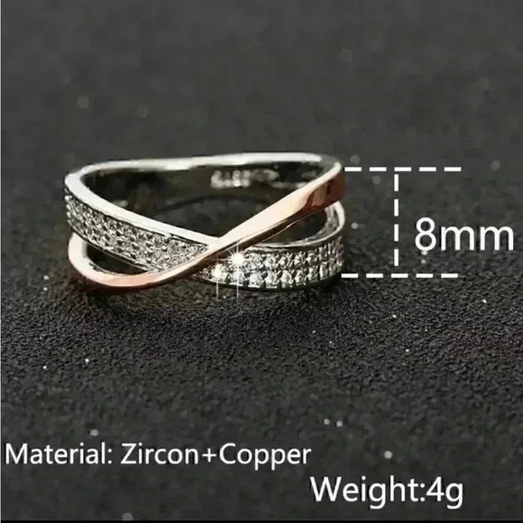 Beautiful Womens Ring   - Picture 5 of 7